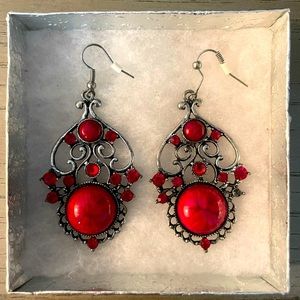 Antique Red decorative earrings - NEW